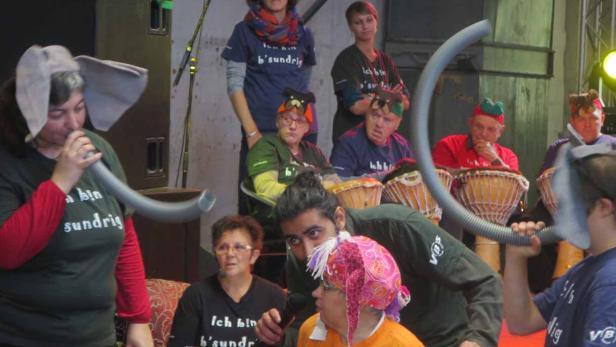"Ich bin ich" als Musical von "b'sundrig" beim Mimamusch-Festival