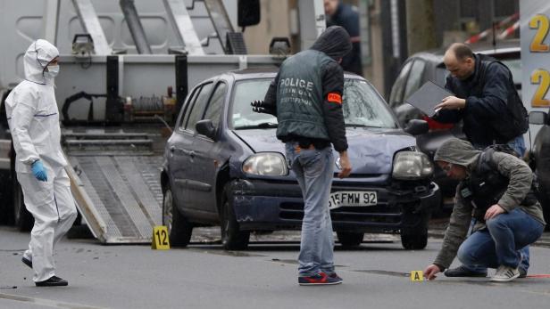 Der Täter des Attentats im Süden von Paris ist identifiziert.