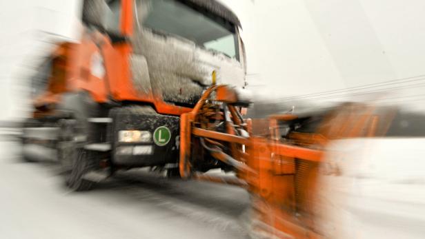 Winterdienst: Tonnen Salz für 3600 Kilometer