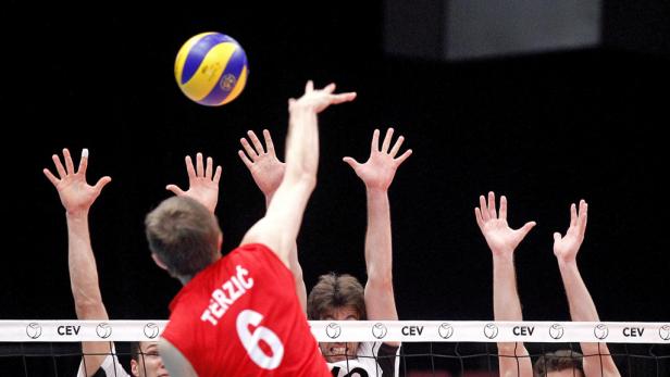 Hände hoch: Österreich bereitet sich auf die Olympia-Qualifikation vor und bezieht wieder in Steinbrunn Quartier. Standortbestimmung für die Volleyballer