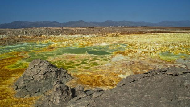 epa03065267 A photograph dated 09 May 2008 shows the Danakil Depression in Afar region, northern Ethiopia. Reports state that on 18 January 2012, the Ethiopian government said that two Germans, two Hungarians and an Austrian tourists were killed by gunmen as they visited Erta Ale volcano in the remote region of Afar in northern Ethiopia in early hours of 17 January. Gunmen also kidnapped two Germans and two Ethiopians while injuring a Hungarian and an Italian in an attack took place near the Eritrean border. Ethiopia blamed its neighbor Eritrea for the attack, but Eritrea dismissed the allegation. In 2007, five Europeans and 13 Ethiopians were kidnapped in Afar region that is prone to banditry and separatist rebel fighters&#039; movement. EPA/MICHAEL TSEGAYE