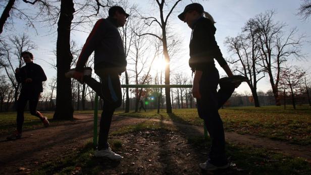 Wetter - Jogger im Volkspark Friedrichshain
