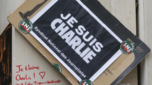Solidarität mit den Opfern, Plädoyer für die Meinungsfreiheit: In Paris erfassen sie in diesen Tagen jede Ecke.