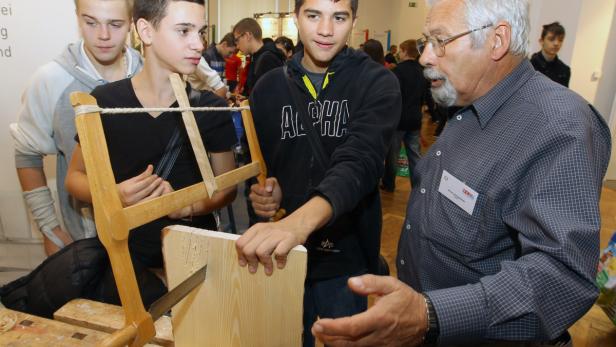 Nicht nur Jugendliche, auch Erwachsene sollen eine Lehre machen können.