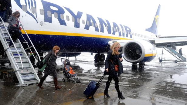 FILE IRELAND ECONOMY RYANAIR EARNINGS Großes Wachstumspotenzial sieht Ryanair auch bei Geschäftsreisen.