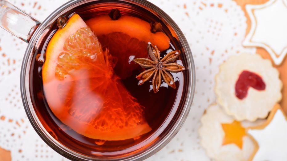 Macht warmer Glühwein schneller betrunken?