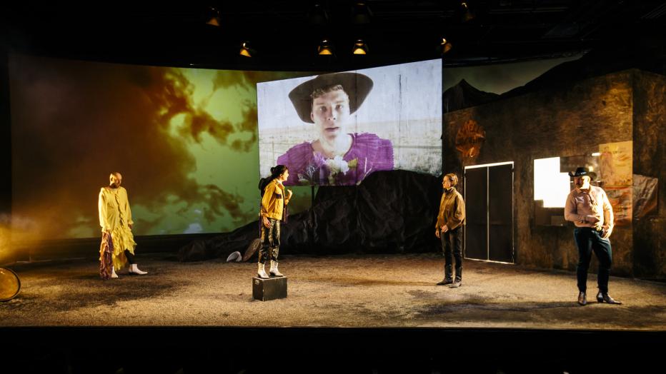 "Kudlich in Amerika“: Kapitalismusdebatte im toxischen Texas | kurier.at