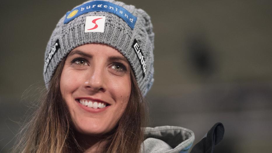Julia Dujmovits kehrt auf das Snowboard zurück