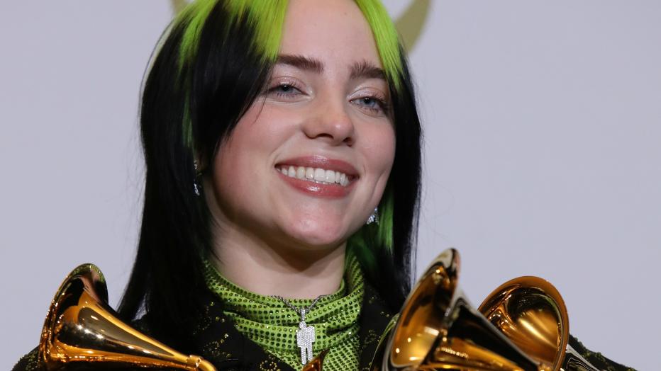 Billie Eilish Ber Corona Infektion Es War Furchtbar