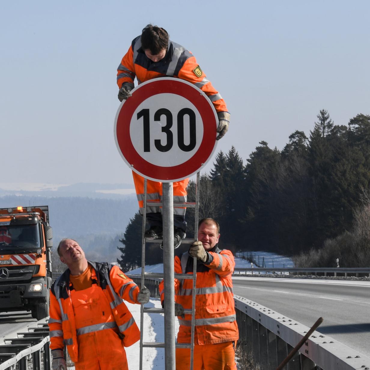 Singles ab 50 laa an der thaya. Hohenems dating kostenlose partnersuche aus frohnleiten service. Online Partnersuche 50 plus aus oberndorf in tirol. Neue leute kennenlernen in weitra - Singlespeed trieben