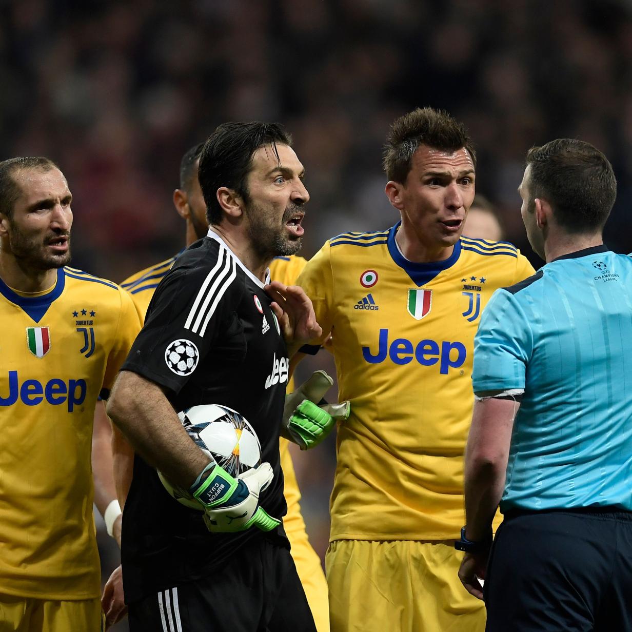 Buffon Wutete Schiri Hat Mulltonne Anstatt Eines Herzens Kurier At