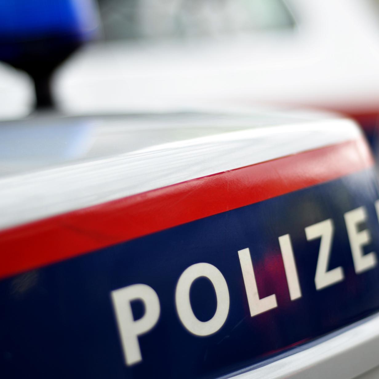 Schruns frau sucht mann frs bett. Frau kennenlernen in vasoldsberg. Kilb bekanntschaften kostenlos. Single app aus lauterach. Frau sucht mann in Bad bleiberg frau sucht mann fr eine nacht Partnersuche und