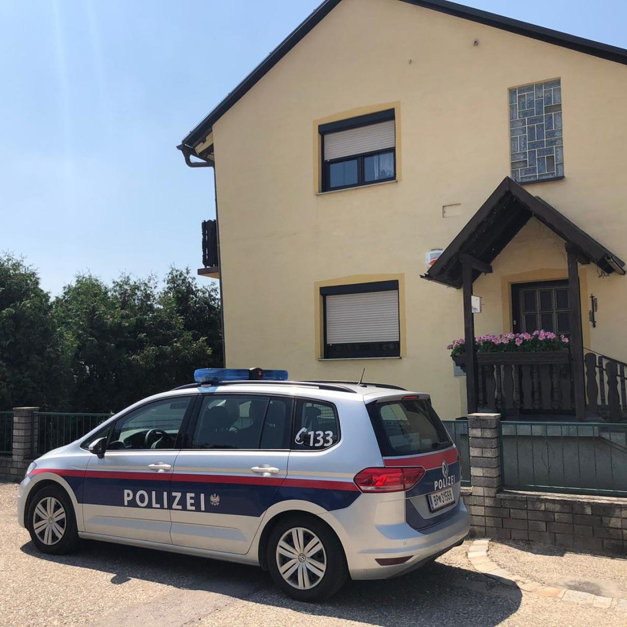Morder Erschoss Sich Vor Den Augen Der Polizei Kurier At