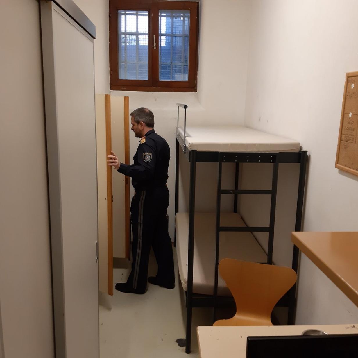 Frauencaf Treffen, Plaudern, Kennenlernen ehrenamtlichen MitarbeiterInnen bei den Ausgabestellen in Bludenz, Feldkirch, Gtzis, Dornbirn und Bregenz. Ehrenamt | Nchste Projekte