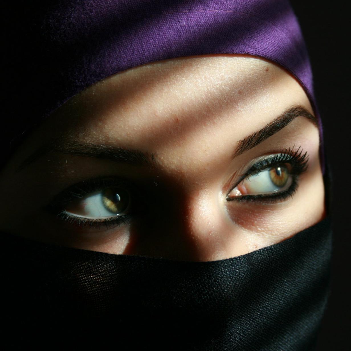 Stark frauen arabische schminken warum sich so Warum verhalten