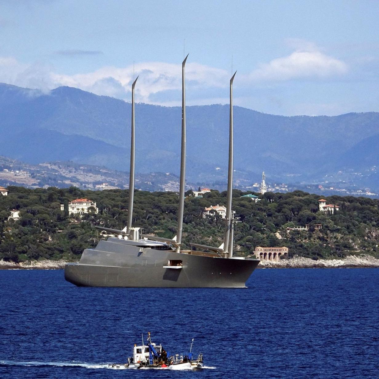 Sailing yacht a