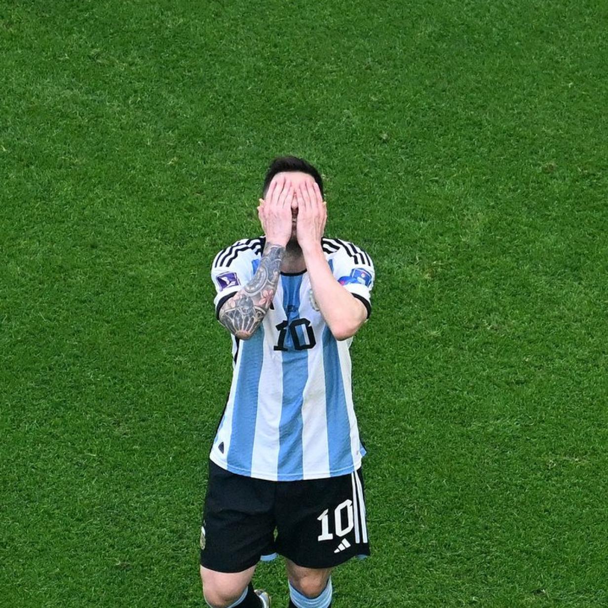 Blamage zum WM-Start Saudi-Arabien schockt Messi und Argentinien kurier.at