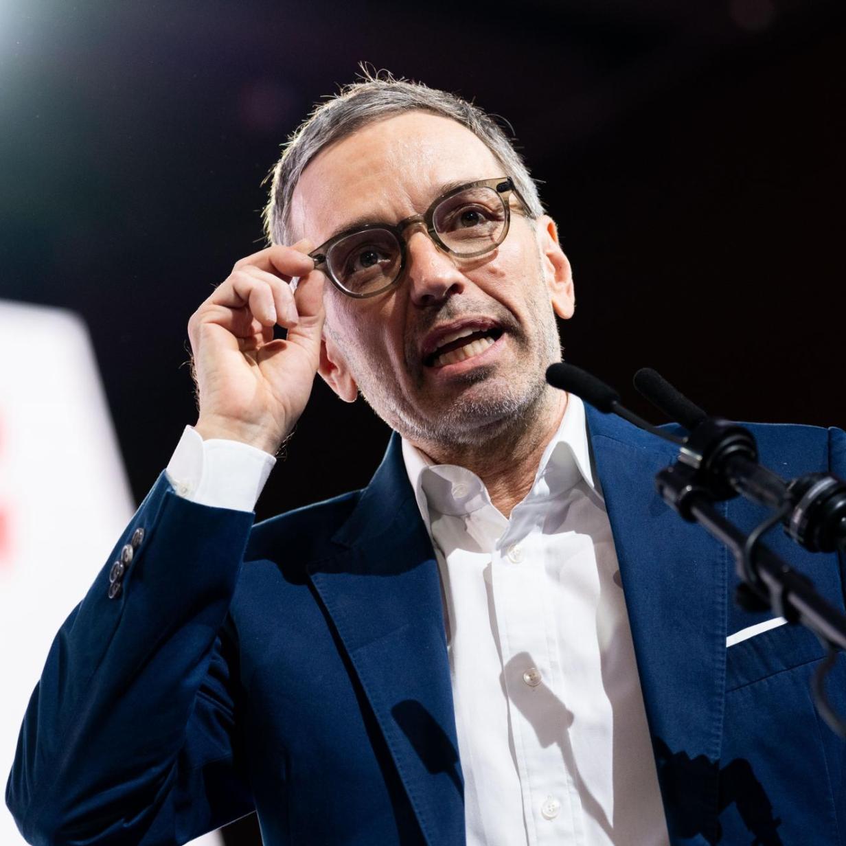 Herbert Kickl und der Spion | Kurier