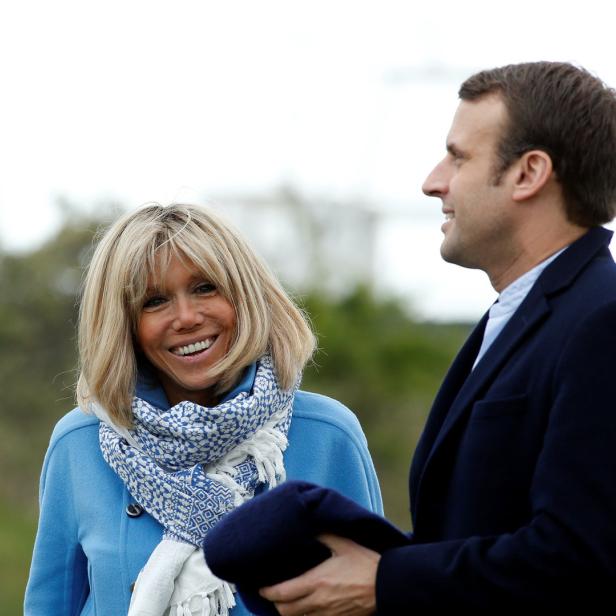 Macron Aussert Sich Zu Altersdebatte Uber Ehefrau Kurier At