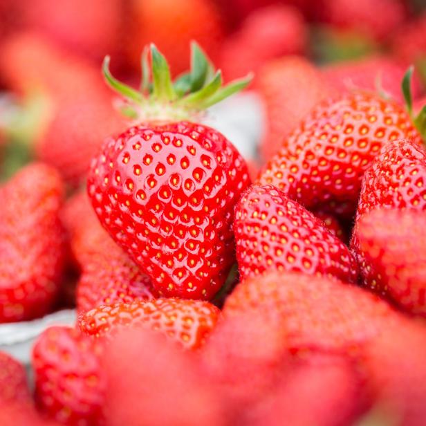 Nahaufnahme von reifen, roten Erdbeeren.