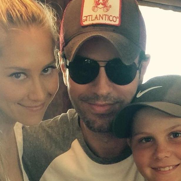 Anna Kournikova Erregt Sorge Mit Magerem After Baby Body Kurier At