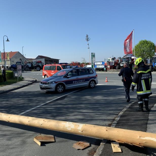 Salzburg: Schwerer Unfall bei Maibaumtransport