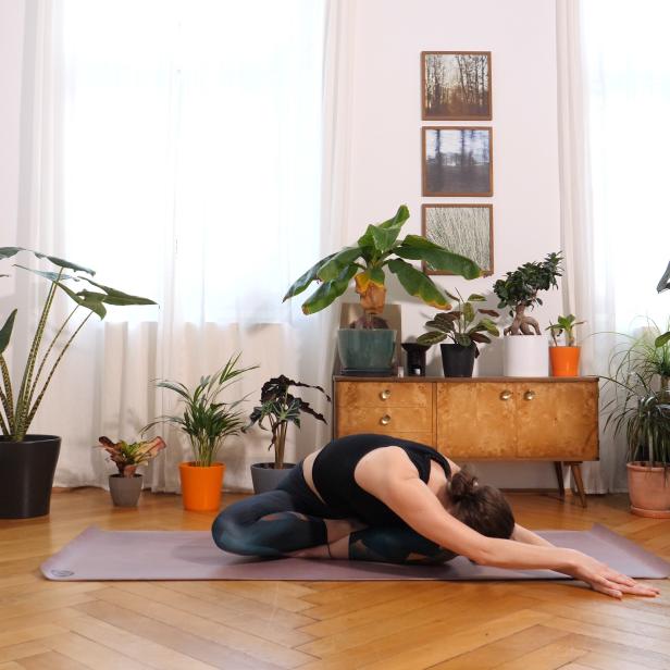 Weiter fit bleiben mit diesem Yoga Ganzkörper-Flow