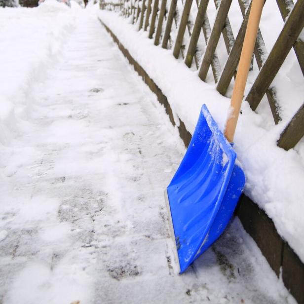Schneeschaufel
