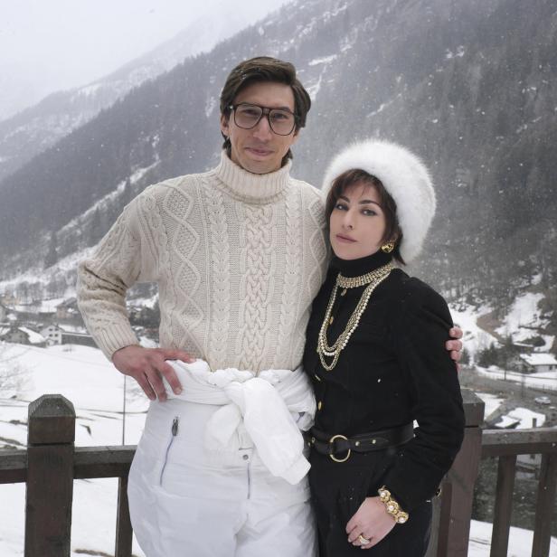 Adam Driver und Lady Gaga in einer Szene aus „House of Gucci“.