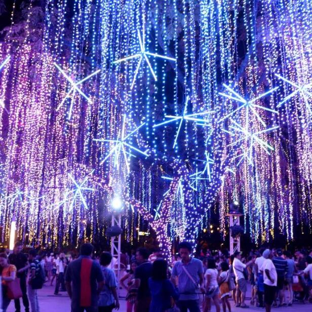 Ayala Triangle Gardens in der philippinischen Hauptstadt Manila.
