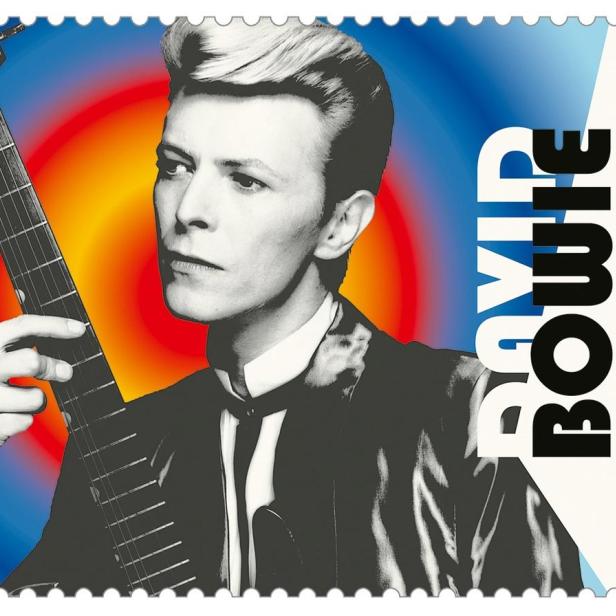Eine deutsche Briefmarke aus dem Jahr 2022 mit einem Porträt von David Bowie.