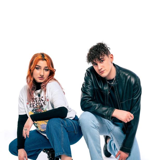 LUM!X feat. Pia Maria gehen mit „Halo“ für Österreich beim Eurovision Song Contest 2022 in Turin an den Start.