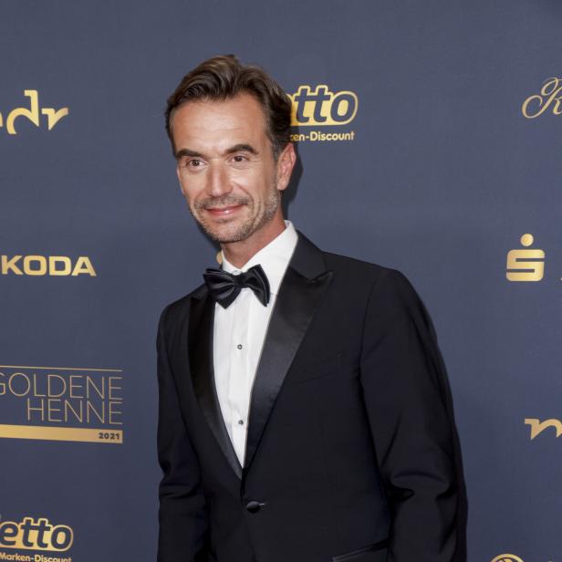 Schauspieler Devid Striesow auf dem roten Teppich der Goldenen Henne 2021.