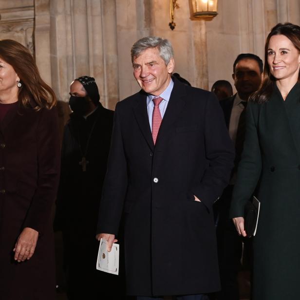 Royals nehmen an einem Weihnachtsgottesdienst in Westminster Abbey teil.