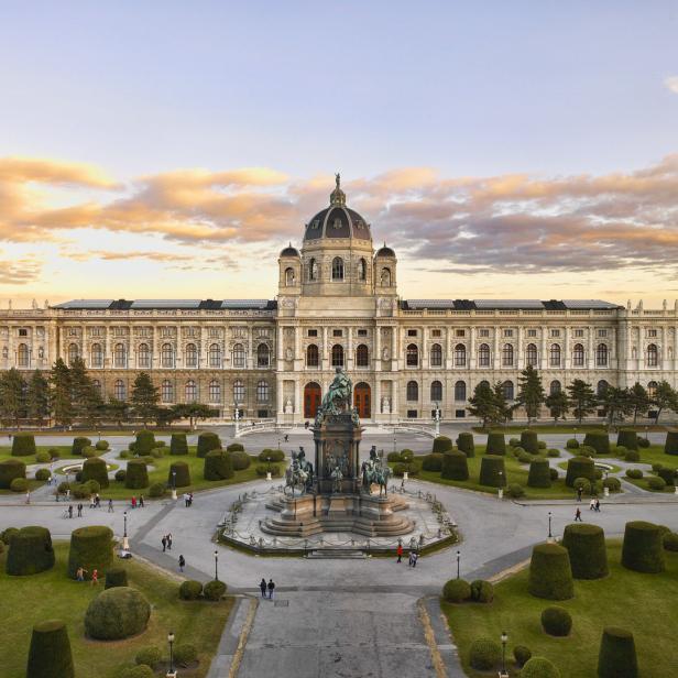 Das Kunsthistorische Museum in Wien mit dem Maria-Theresien-Platz im Vordergrund.