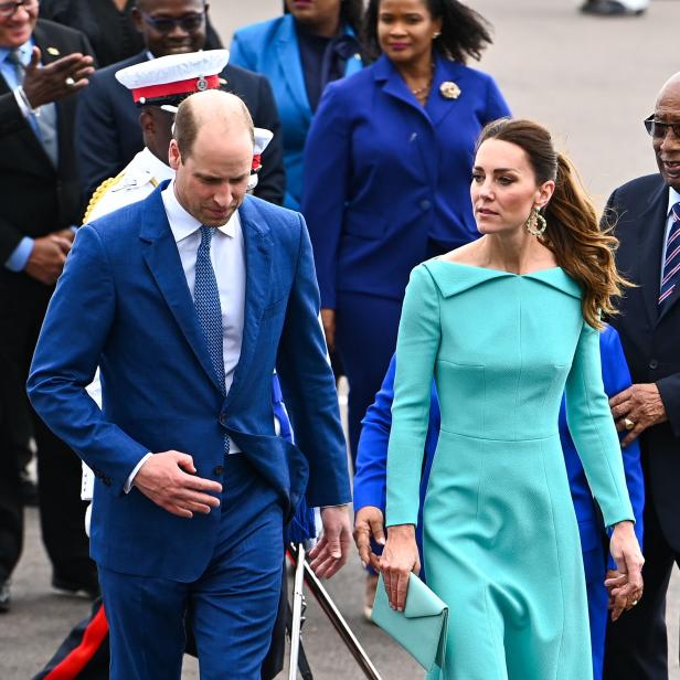 Prinz William und Prinzessin Kate gehen in den Bahamas zusammen.