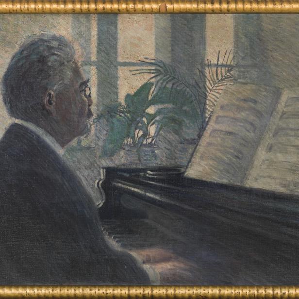 Ein Gemälde zeigt einen Mann mit Brille, der Klavier spielt.