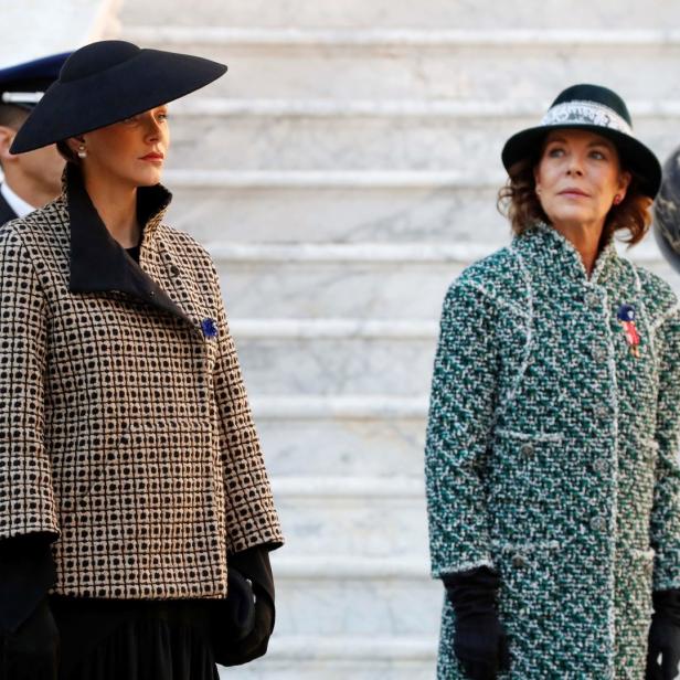 Fürstin Charlène und Prinzessin Caroline von Hannover bei einer Veranstaltung in Monaco.