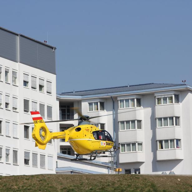 C15 beim Anflug auf das LK Amstetten