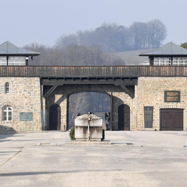 Das Eingangsportal des ehemaligen Konzentrationslagers Dachau.
