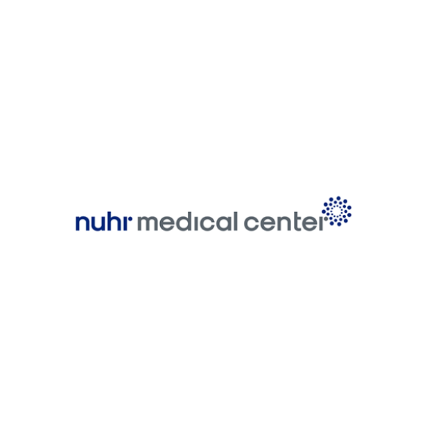 Das Logo des Nuhr Medical Center mit einem blauen Punktmuster.