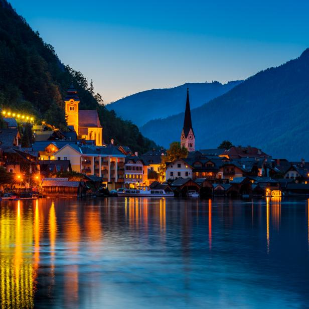 Hallstatt bei Nacht.