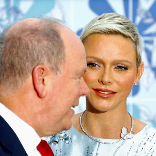 Fürst Albert und Fürstin Charlène von Monaco bei einer Veranstaltung.