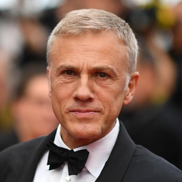 Porträt von Christoph Waltz mit Fliege und Anzug.