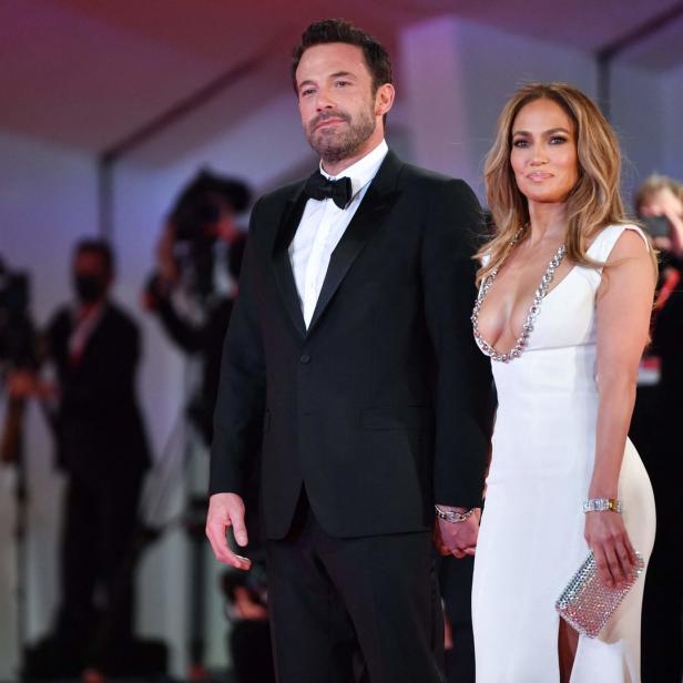 Ben Affleck und Jennifer Lopez auf dem roten Teppich.