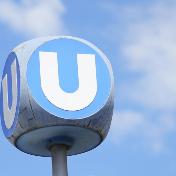 ++ THEMENBILD ++ U-BAHN-STATION / U-BAHN