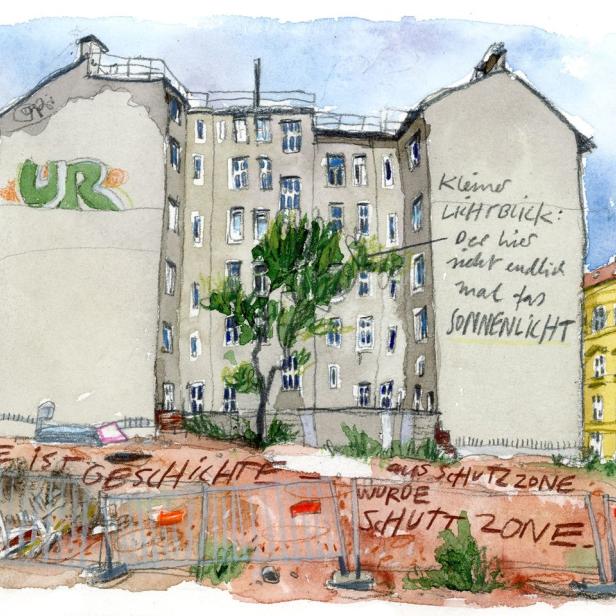 Aquarellzeichnung eines abrissreifen Gebäudes mit Graffiti und Bauzäunen.