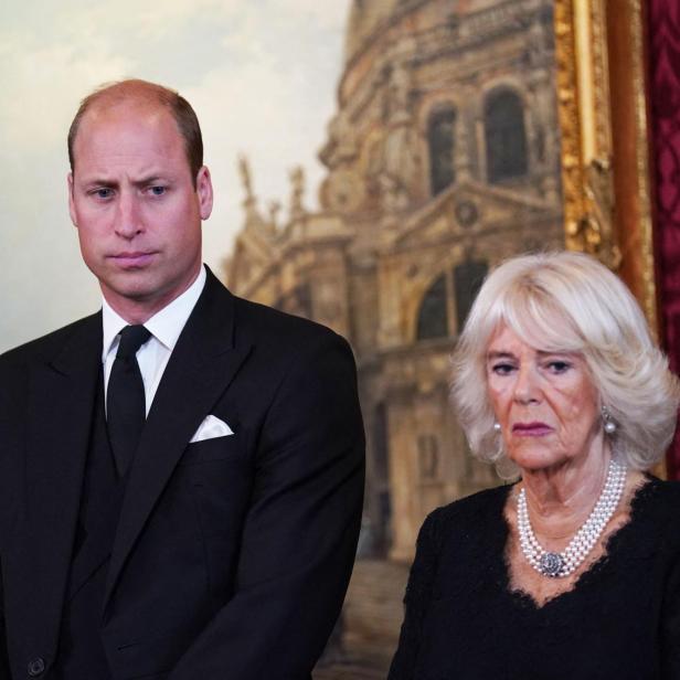 Prinz William und Königin Camilla bei einer Veranstaltung in Großbritannien.