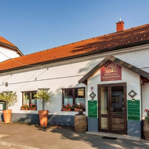 Das Gasthaus „Zum fröhlichen Arbeiter“ der Familie Tschida mit dem Hinweis auf „Pannonische Schmankerlwirte“.