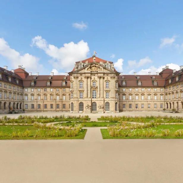 Das Residenzschloss Bamberg mit seinem Garten im Barockstil.